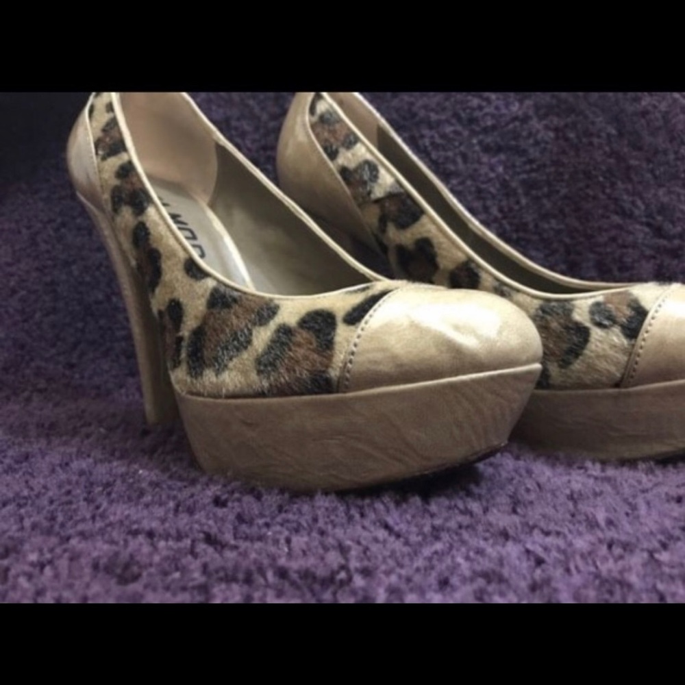 Woman shoes